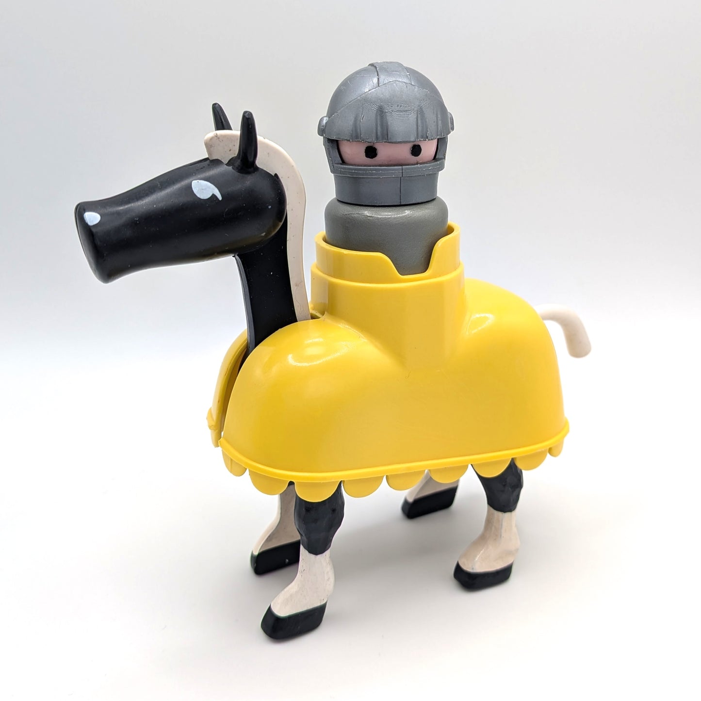 Royal Horse Saddle Yellow - Fisher Price Little People