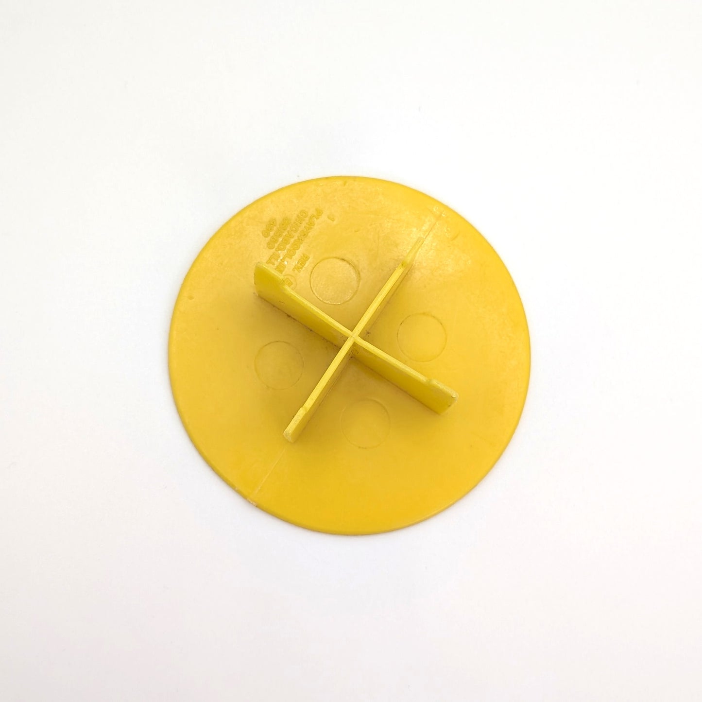 Round Table Yellow - Playskool Familiar Places
