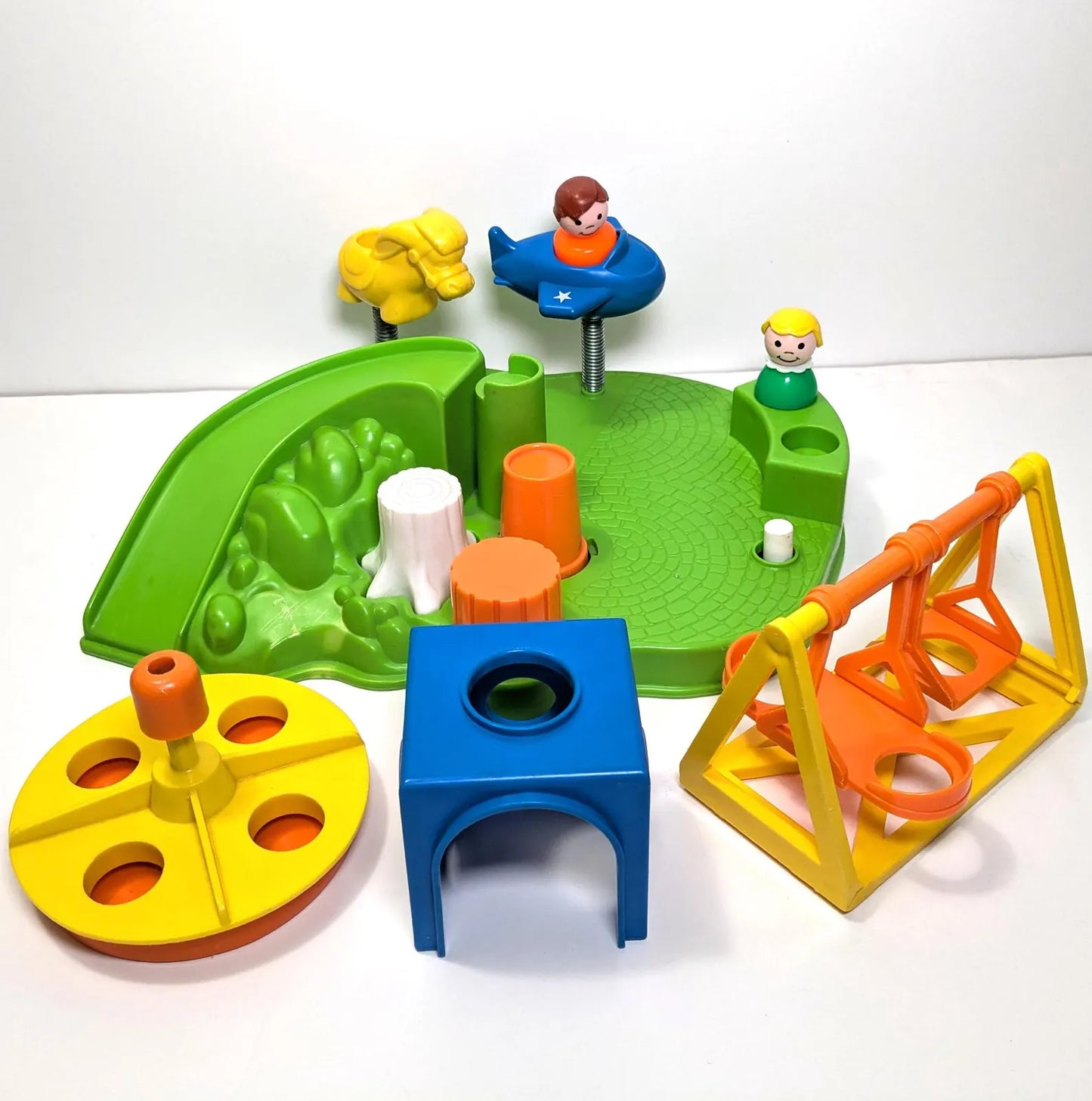 Playground 2525 Playset - Fisher Price Little People