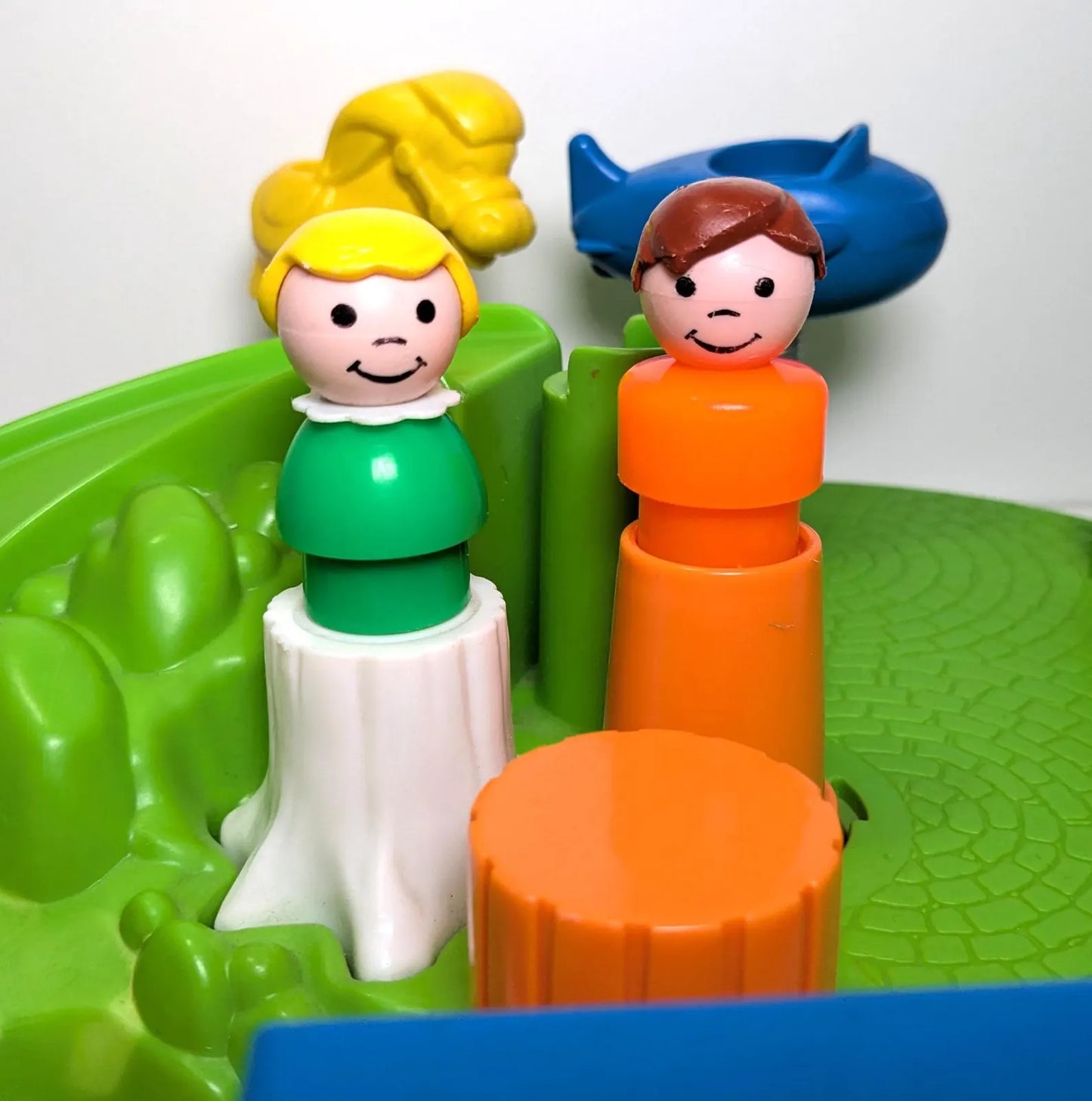 Playground 2525 Playset - Fisher Price Little People