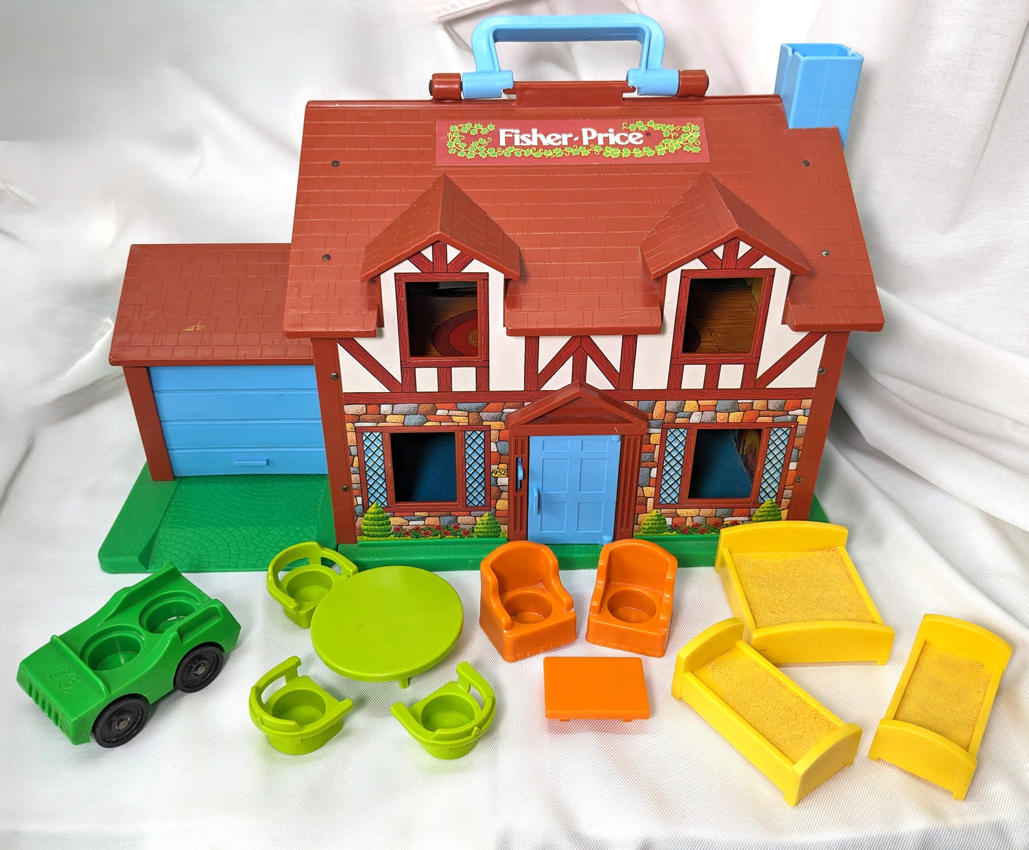 House #952 Playset