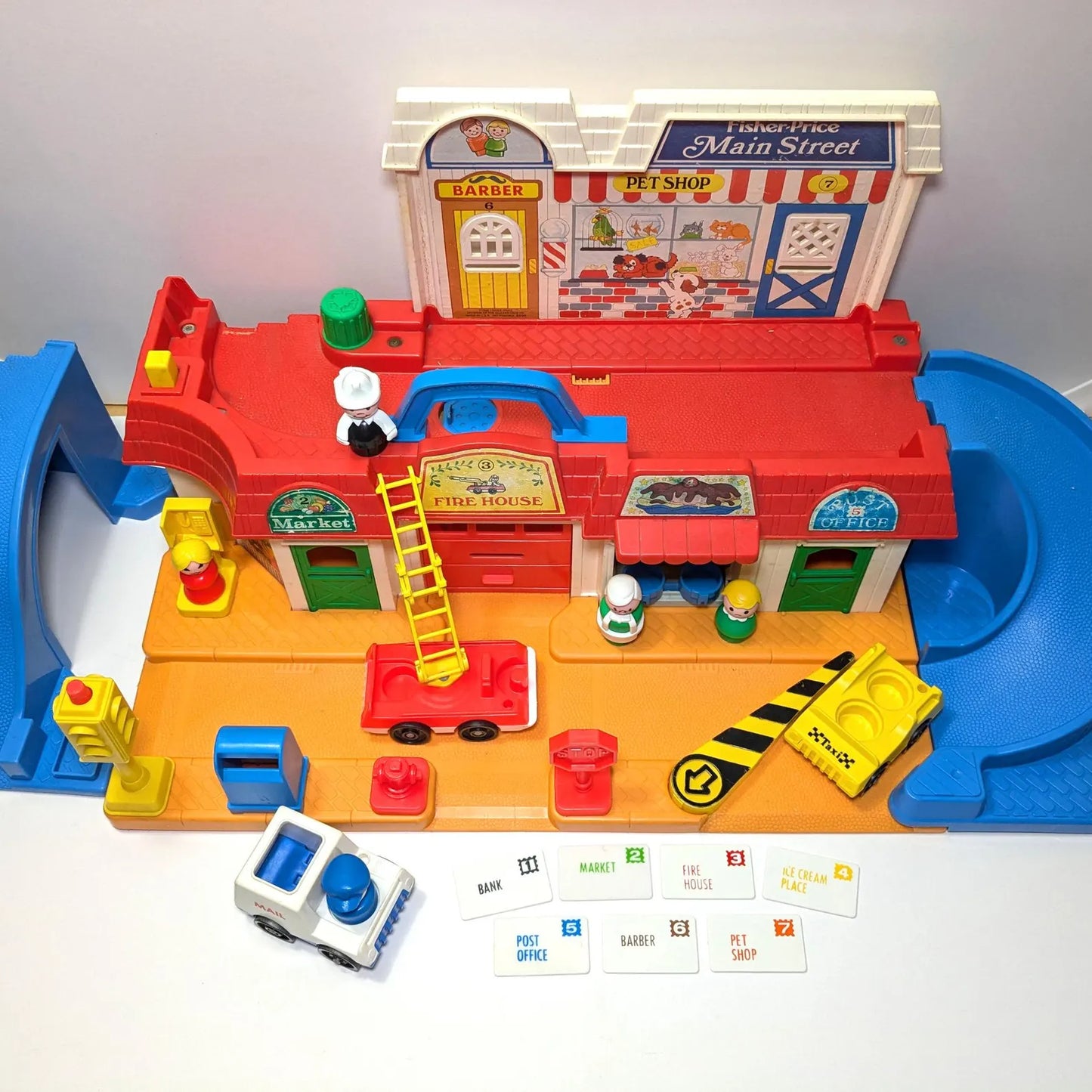 Main Street 2500 Playset - Fisher Price Little People