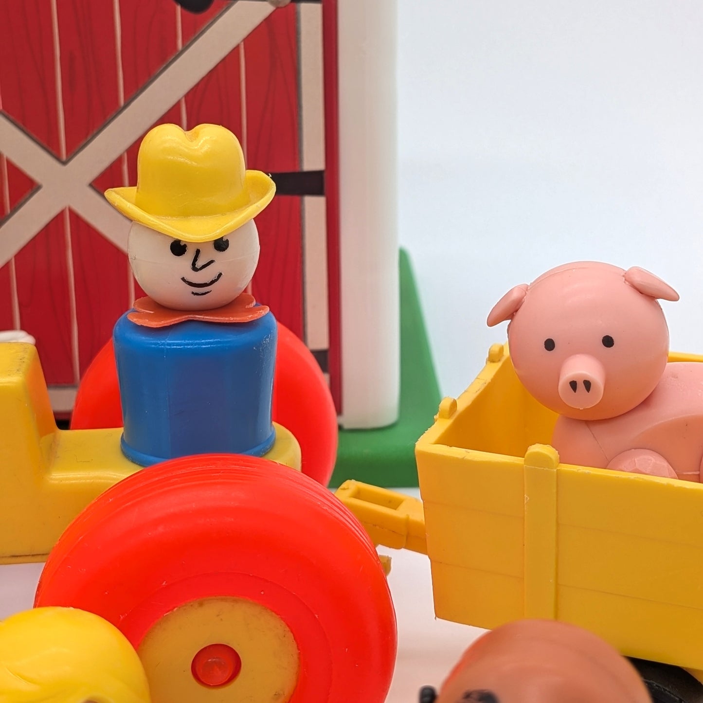 Farm 2501 Playset - Fisher Price Little People