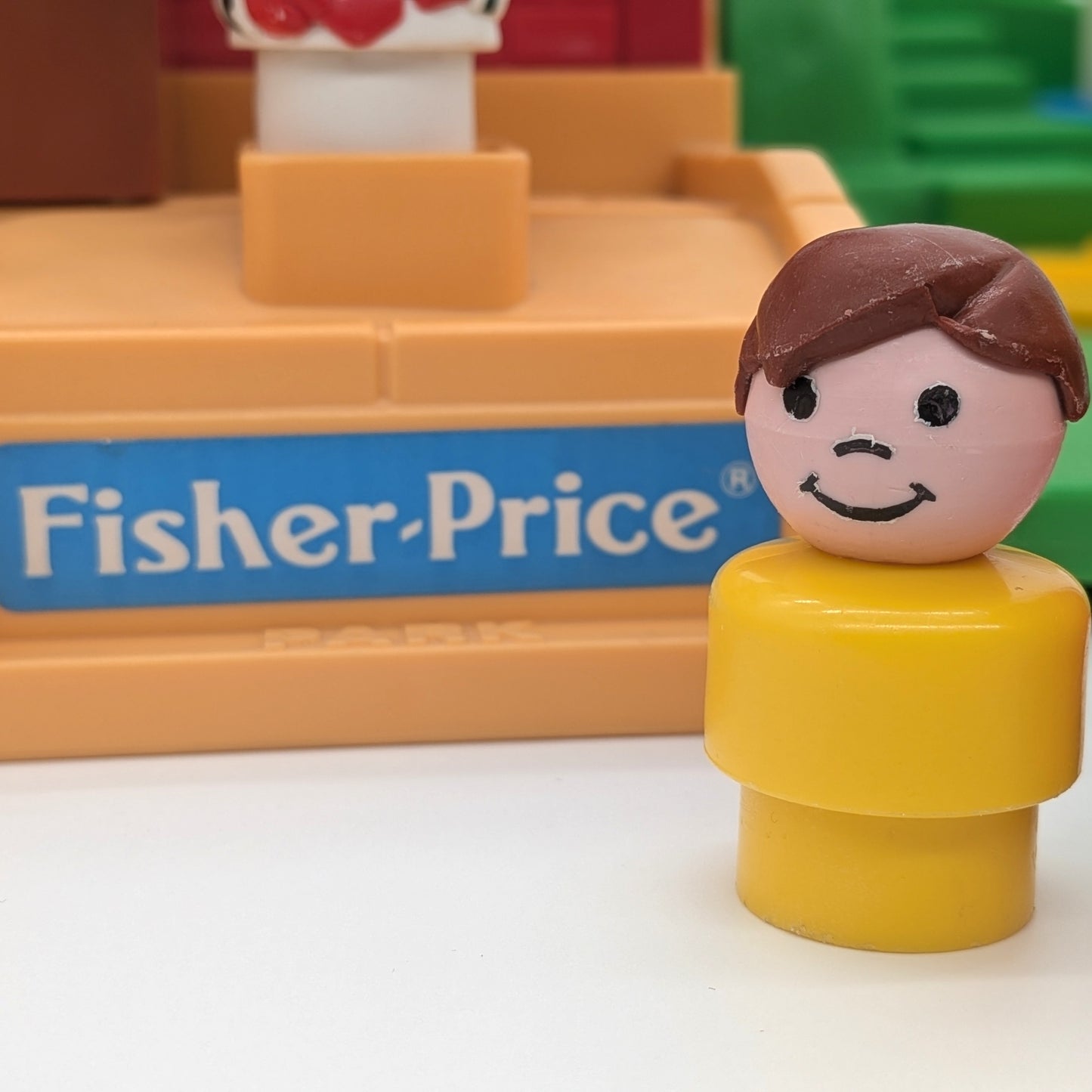 McDonald's Restaurant #2552 Playset - Fisher Price Little People