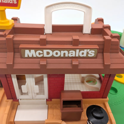 McDonald's Restaurant #2552 Playset - Fisher Price Little People