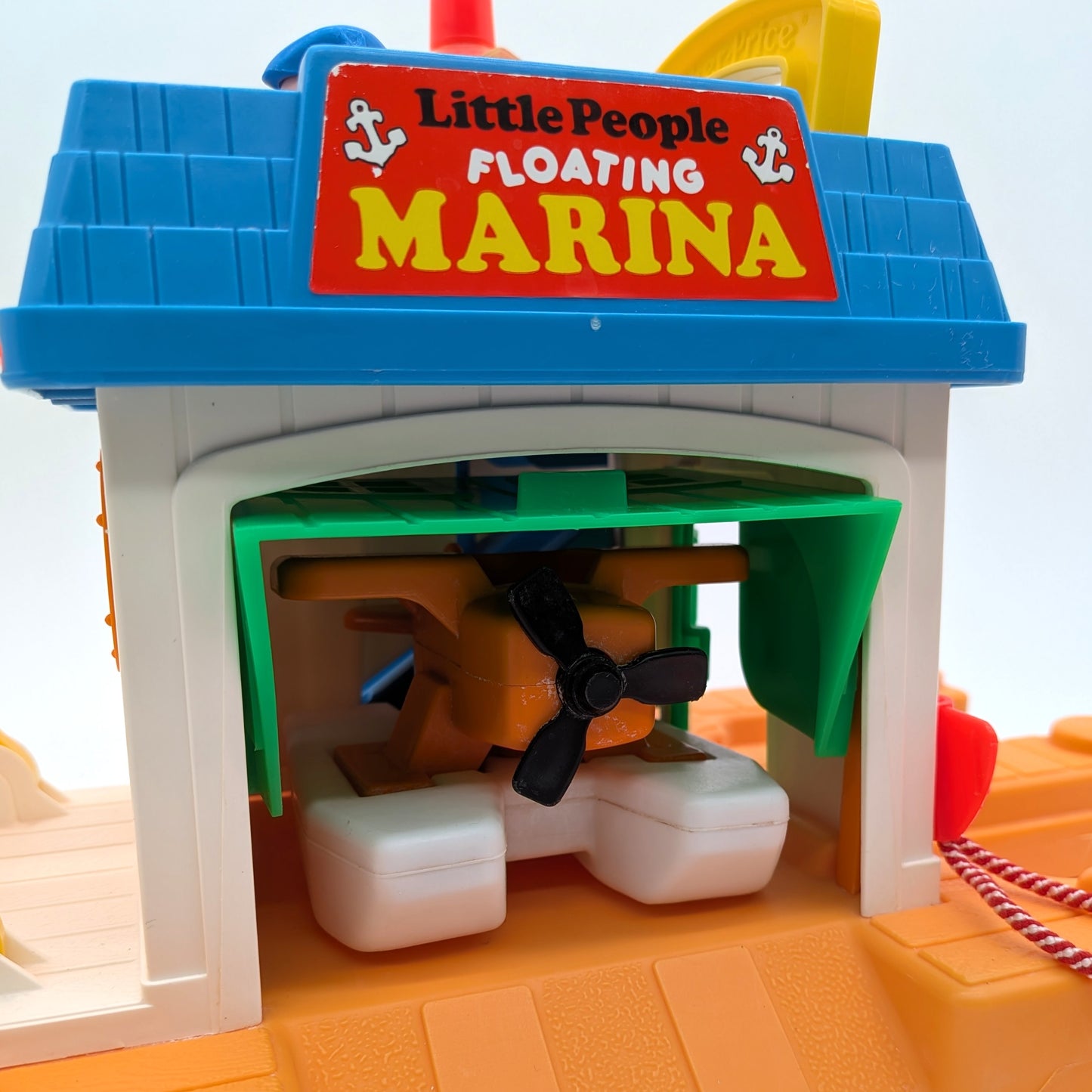 Floating Marina 2582 Playset - Fisher Price Little People