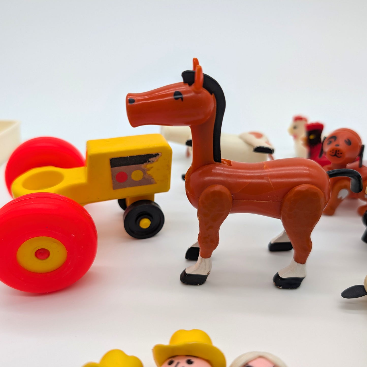 Farm 915 Playset - Fisher Price Little People