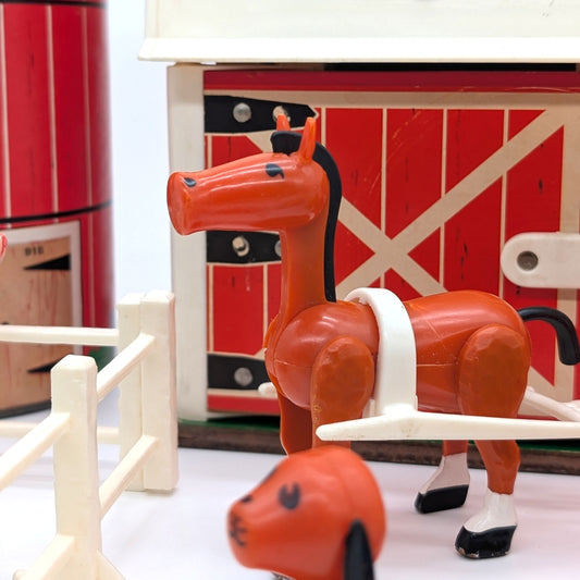 Farm 915 Playset - Fisher Price Little People