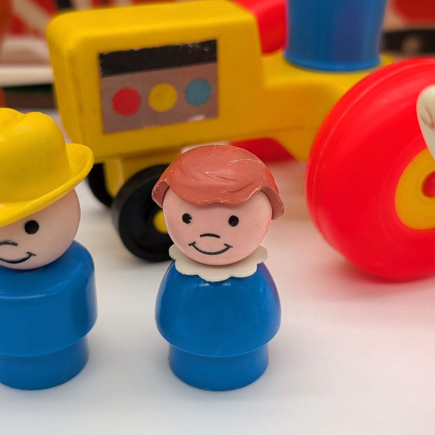 Farm 915 Playset - Fisher Price Little People