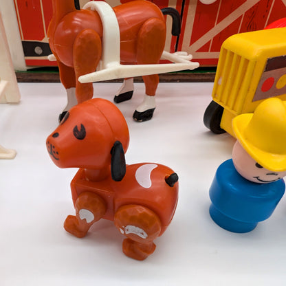 Farm 915 Playset - Fisher Price Little People