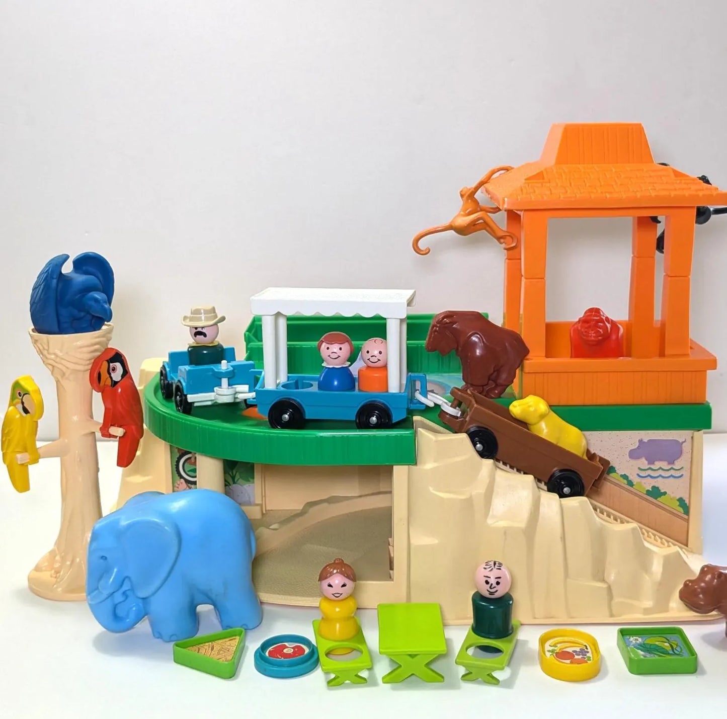 Zoo 916 Playset - Fisher Price Little People