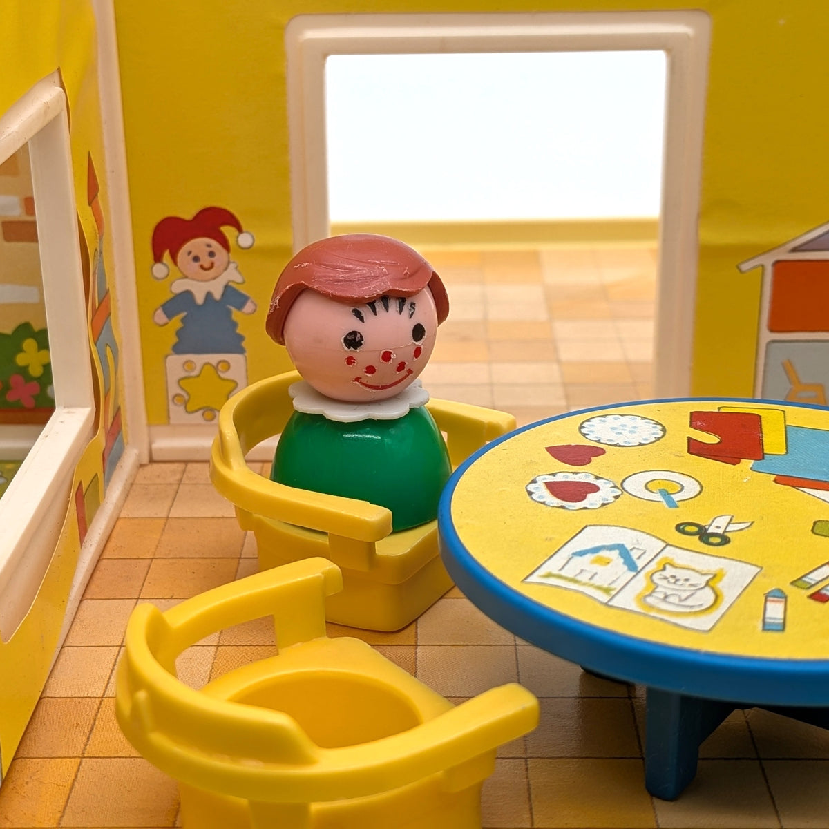 Nursery School 929 Playset - Fisher Price Little People