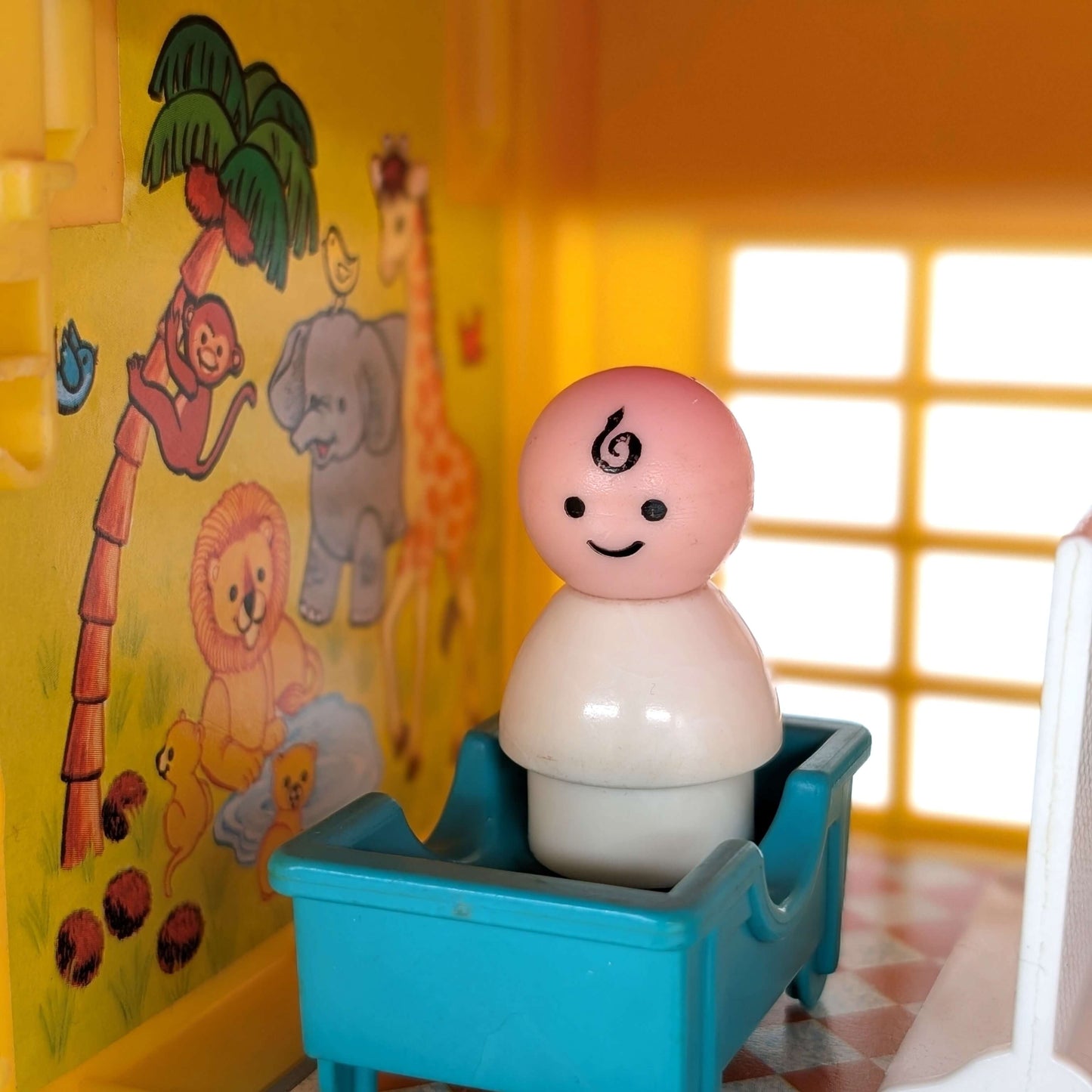 Childrens Hospital 931 Playset - Fisher Price Little People