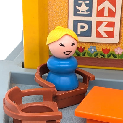 Jetport 933 Playset - Fisher Price Little People