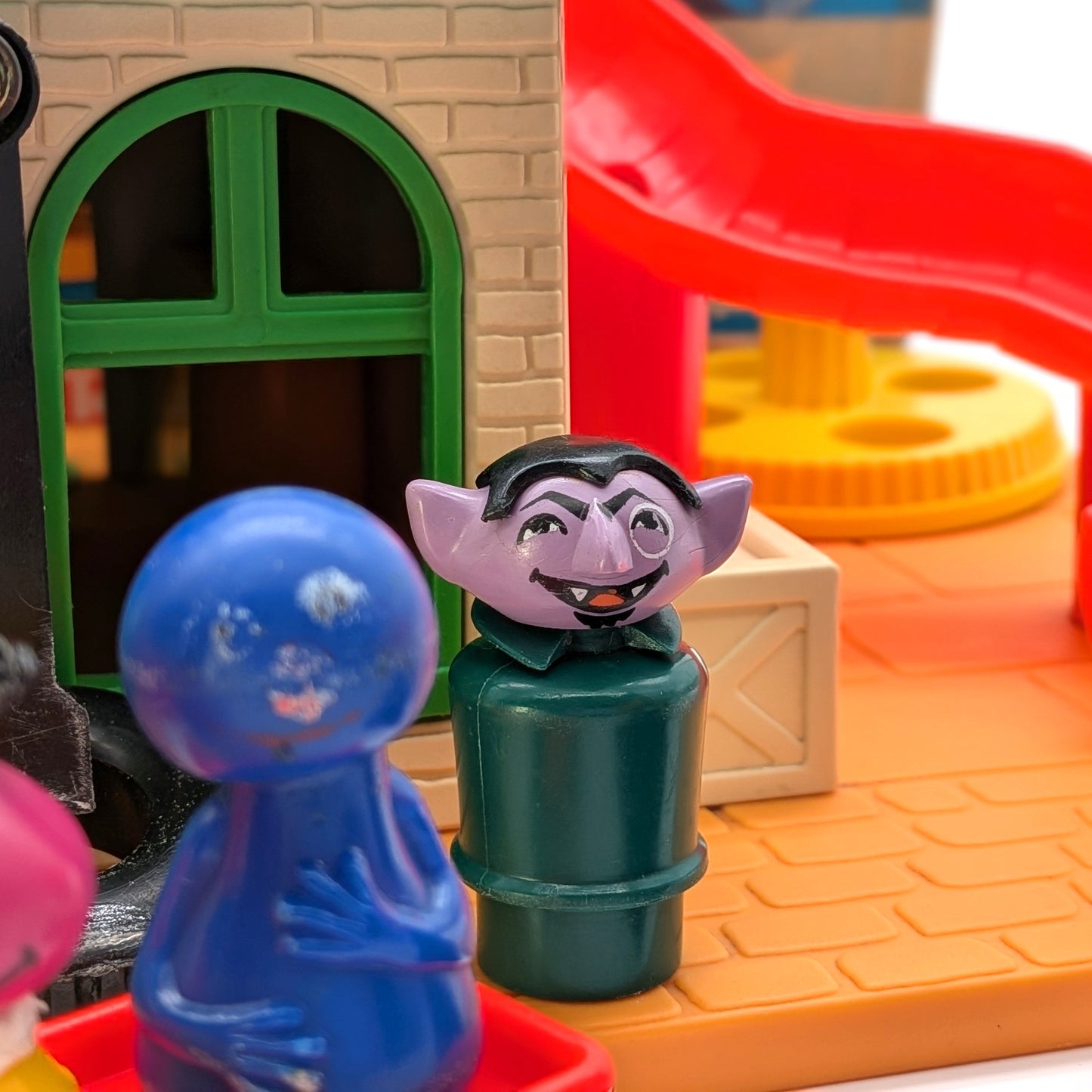 Sesame Street Clubhouse 937 Playset - Fisher Price Little People