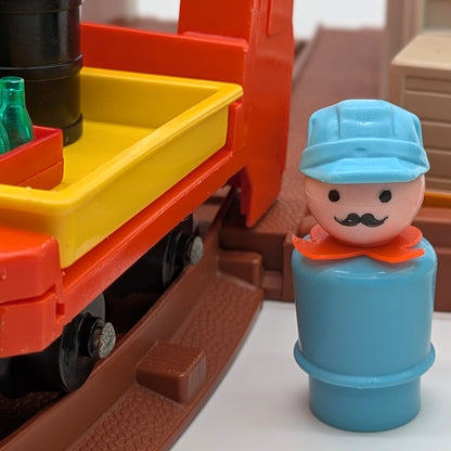 Lift & Load Railroad 943 Playset - Fisher Price Little People