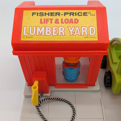 Lift & Load Lumber Yard #944 Playset - Fisher Price Little People