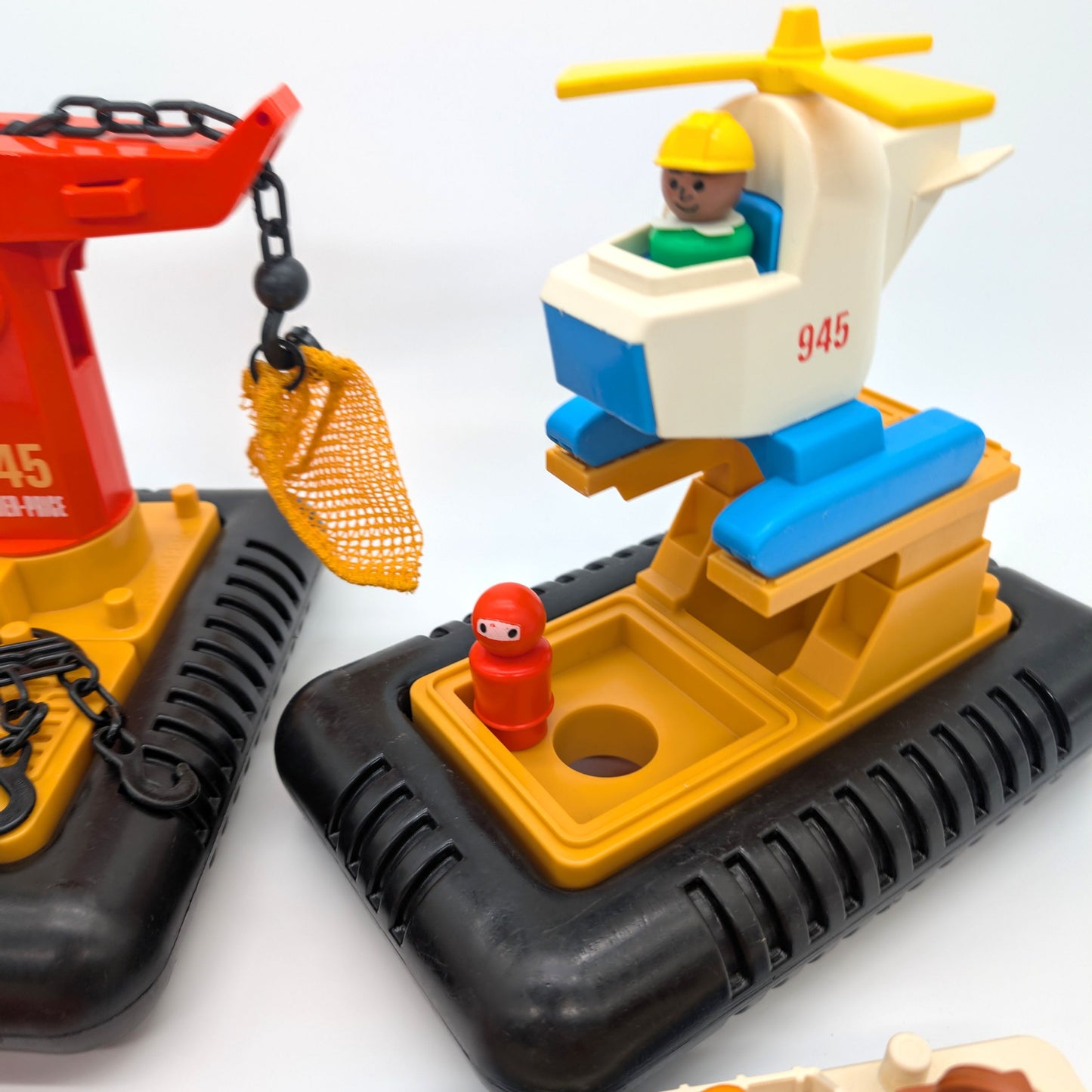 Offshore Cargo Base 945 Playset - Fisher Price Little People