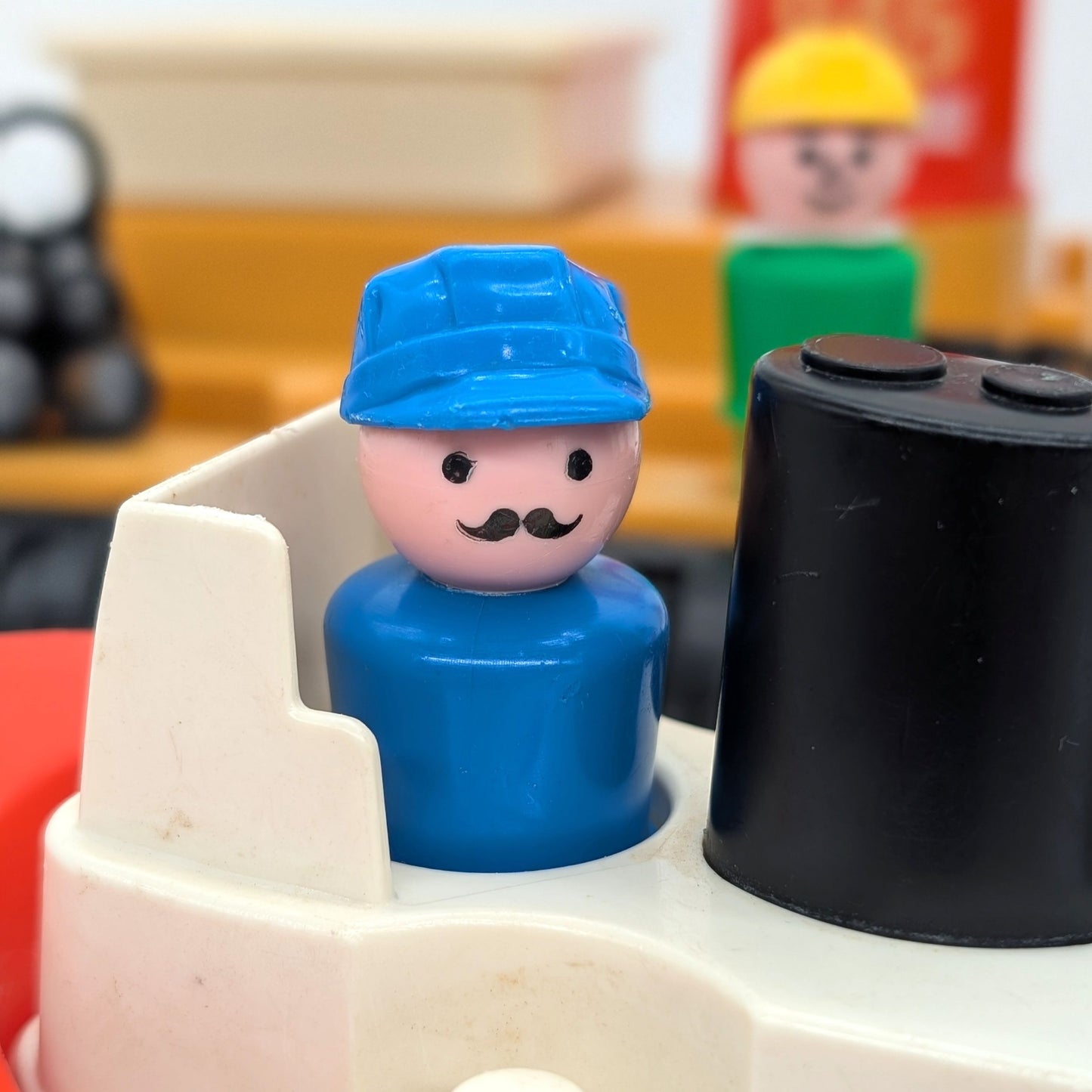 Offshore Cargo Base 945 Playset - Fisher Price Little People