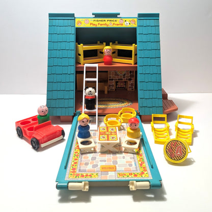 A Frame House 990 Playset - Fisher Price Little People