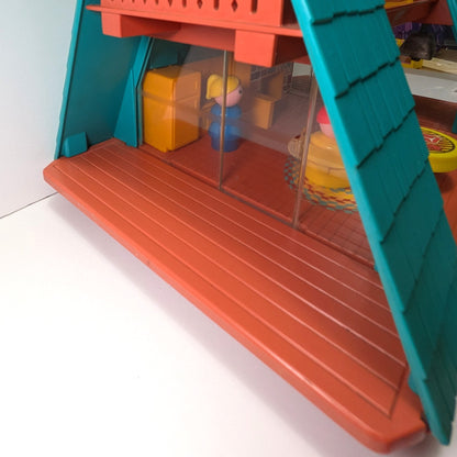 A Frame House 990 Playset - Fisher Price Little People