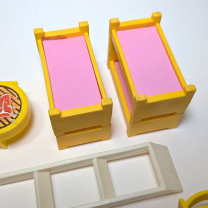 A Frame House 990 Playset - Fisher Price Little People