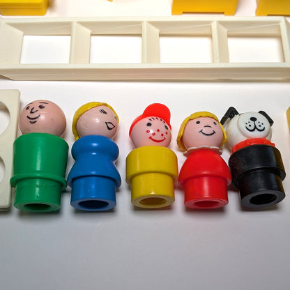 A Frame House 990 Playset - Fisher Price Little People