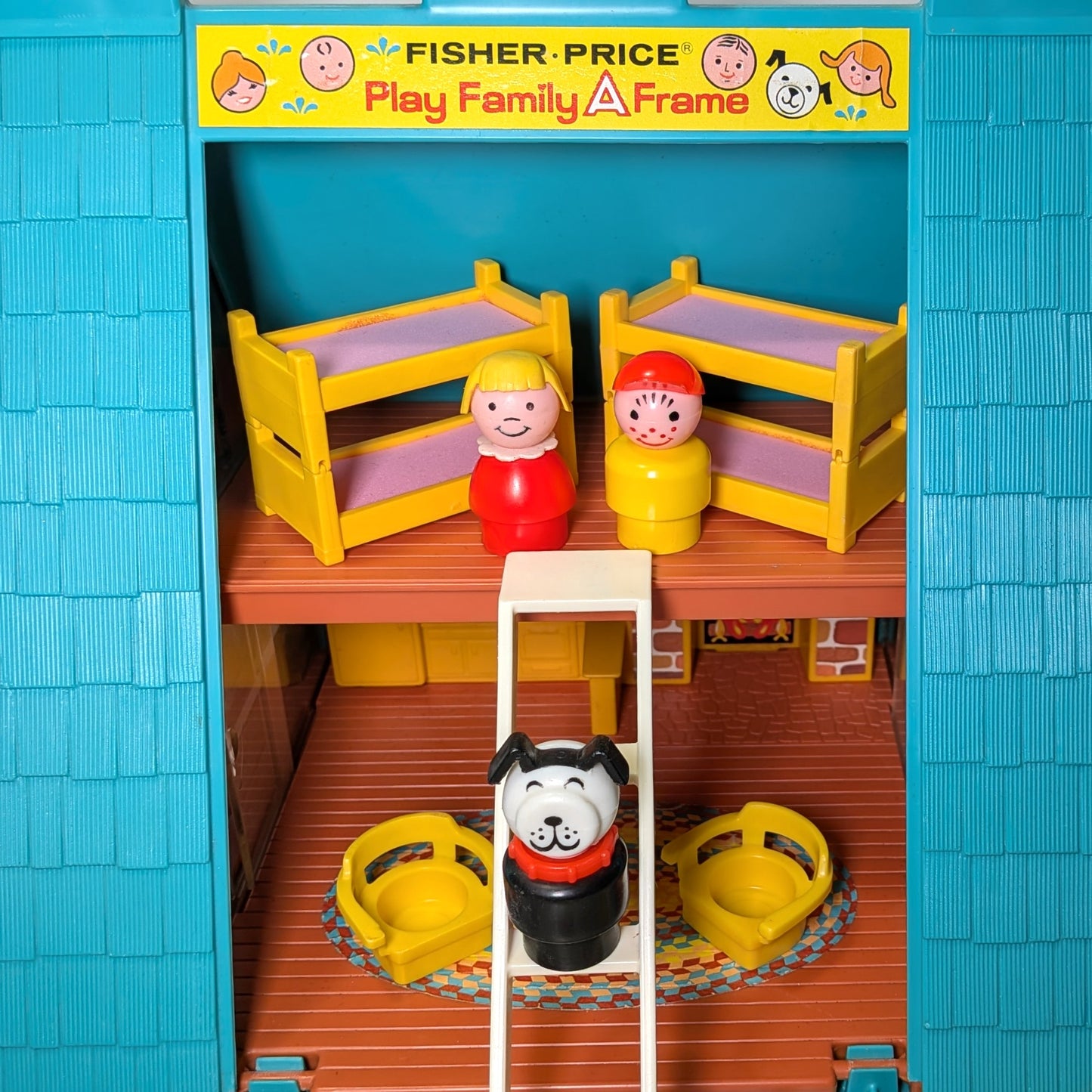 A Frame House 990 Playset - Fisher Price Little People