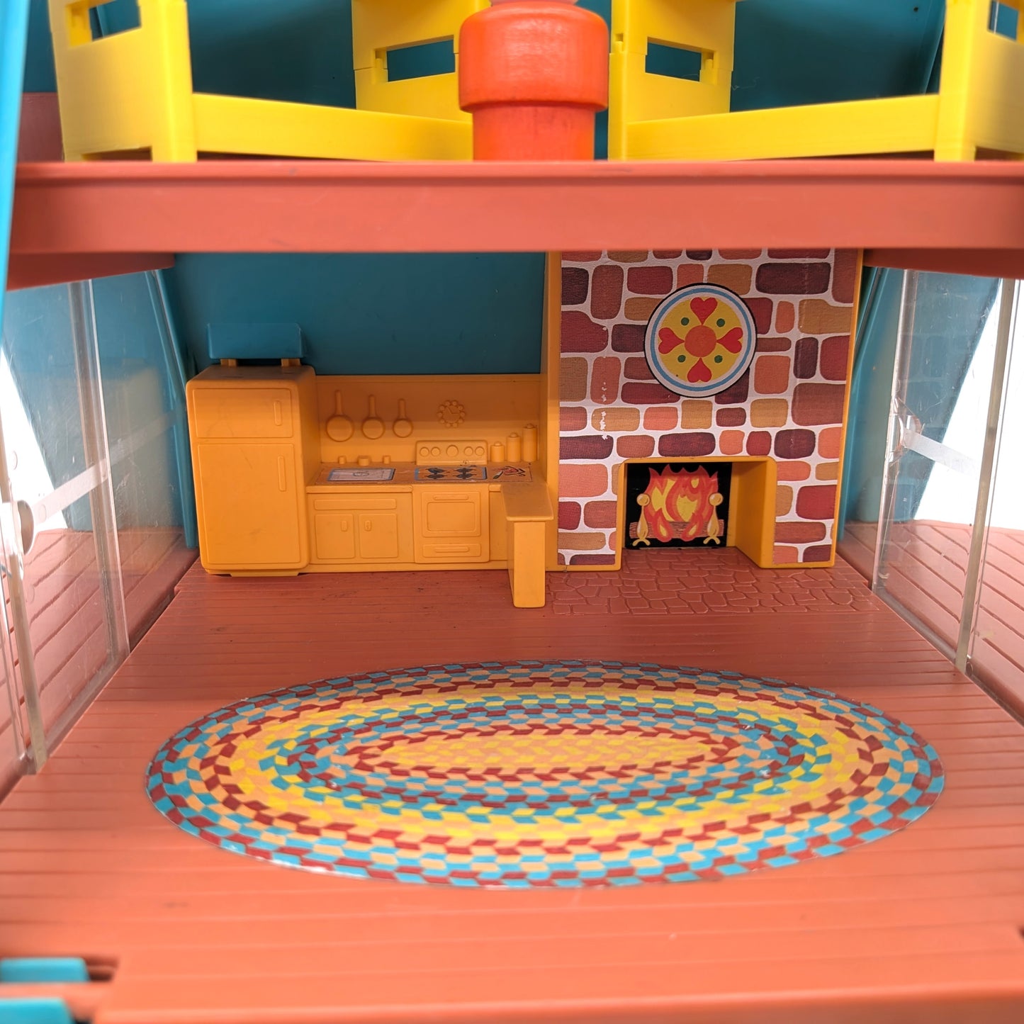 A Frame House 990 Playset - Fisher Price Little People