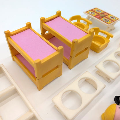 A Frame House 990 Playset - Fisher Price Little People