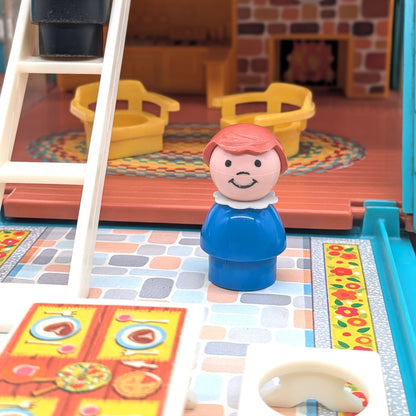 A Frame House 990 Playset - Fisher Price Little People
