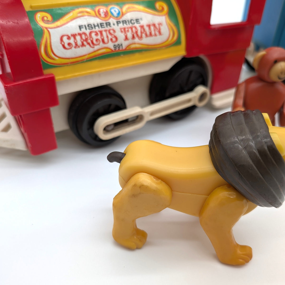 Circus Train 991 Playset - Fisher Price Little People