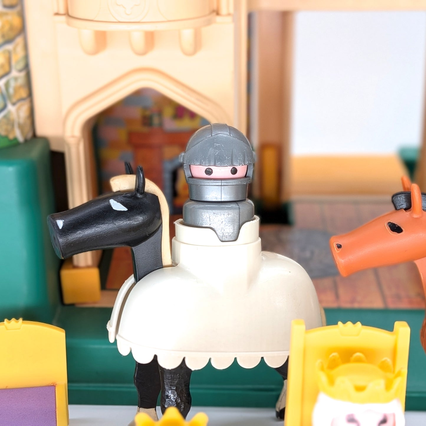 Castle 993 Playset - Fisher Price Little People