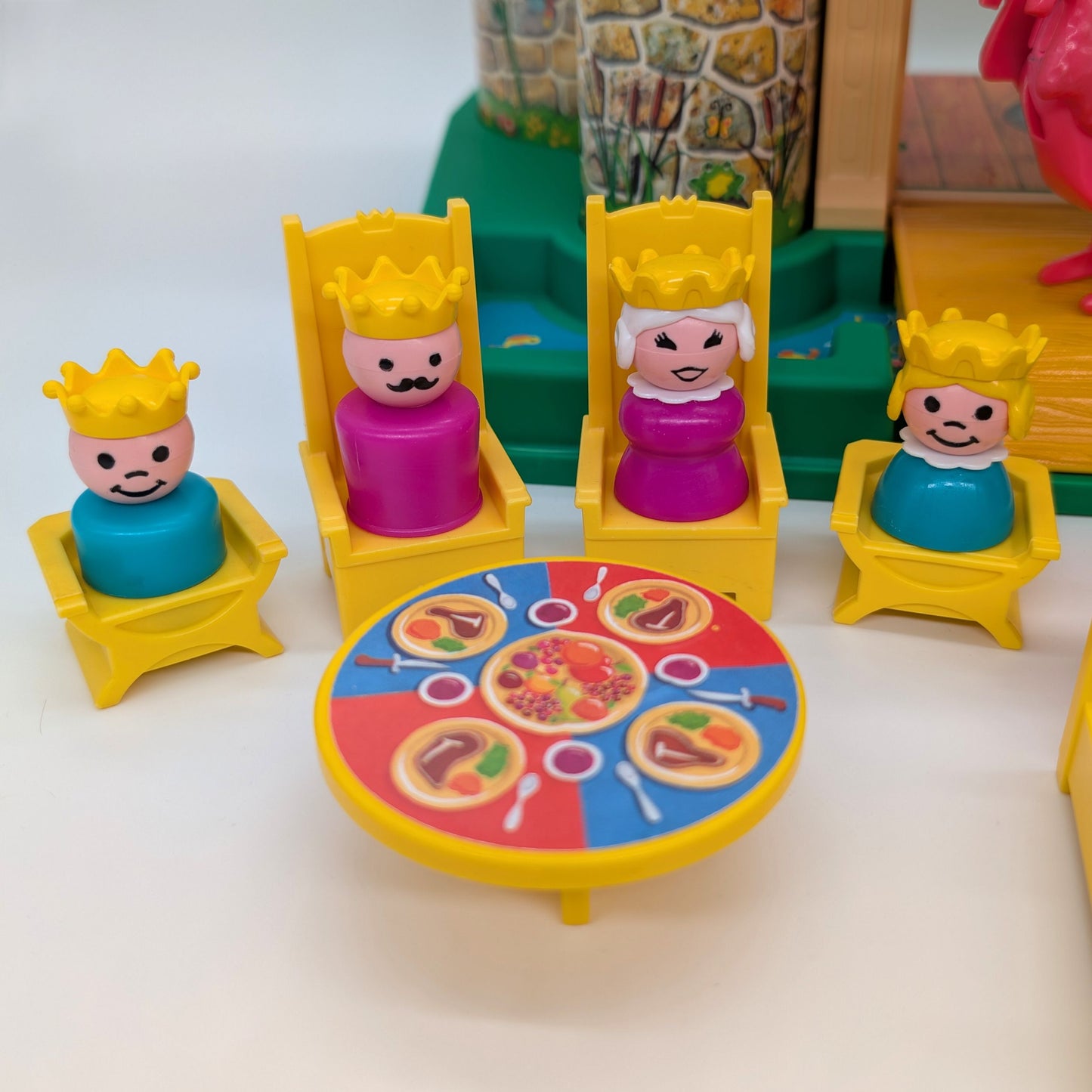 Castle 993 Classic Edition Playset - Fisher Price Little People