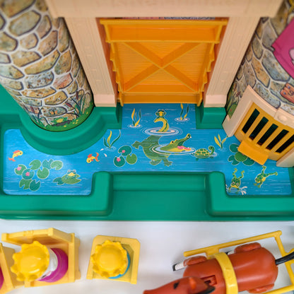 Castle 993 Classic Edition Playset - Fisher Price Little People