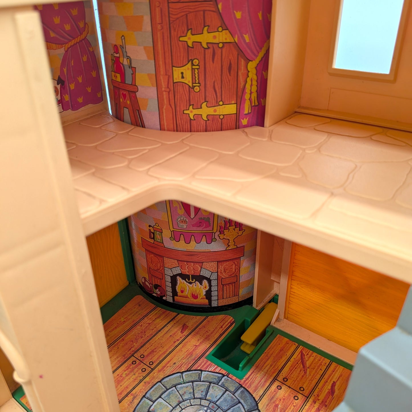 Castle 993 Classic Edition Playset - Fisher Price Little People