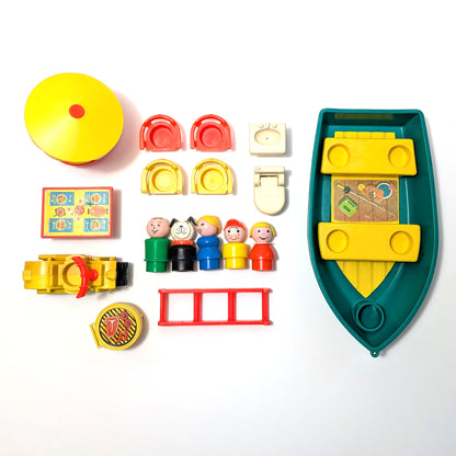 Camper 994 Playset - Fisher Price Little People