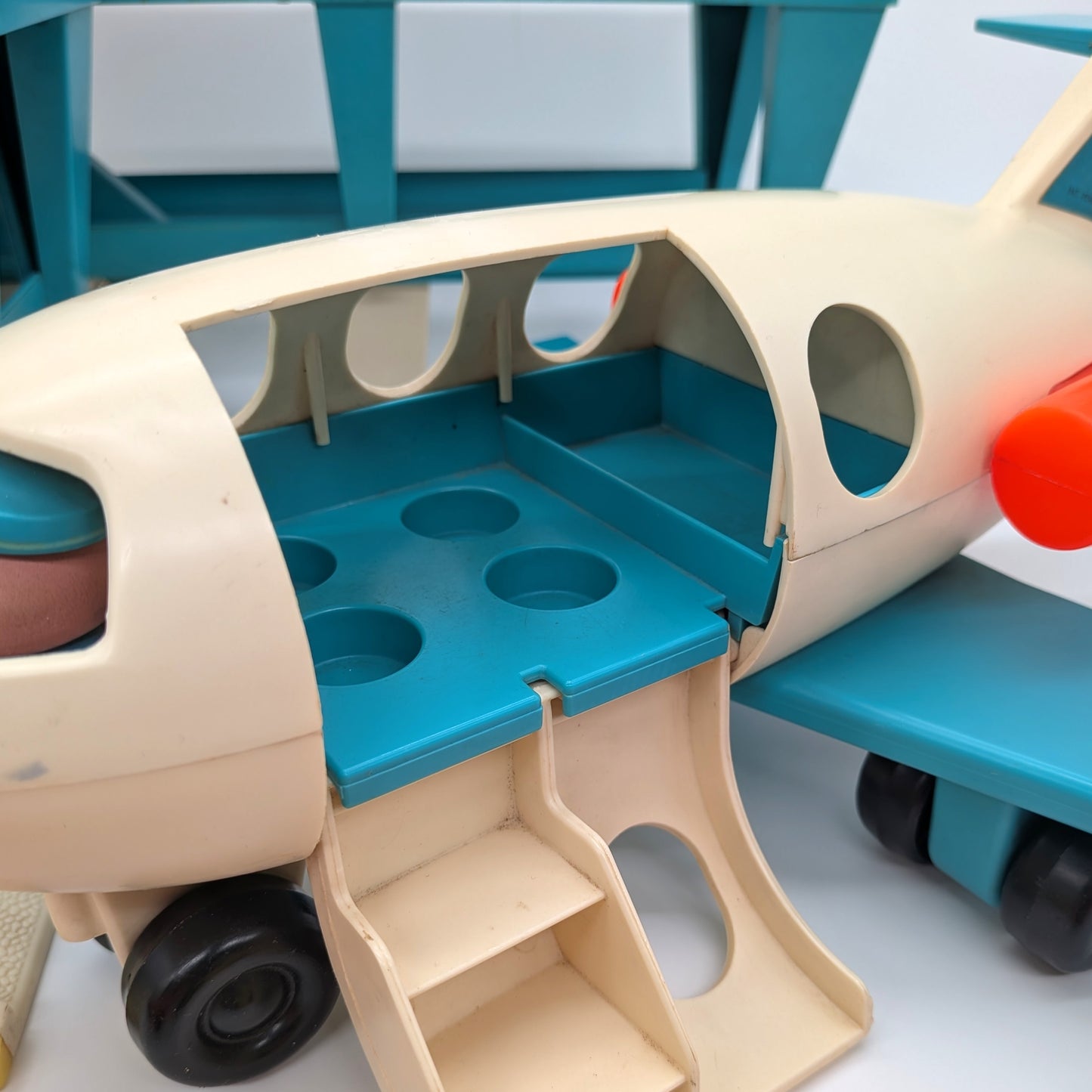 Airport 996 Playset - Fisher Price Little People