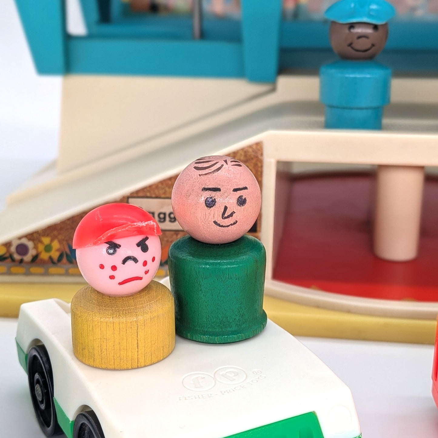 Airport 996 Playset - Fisher Price Little People