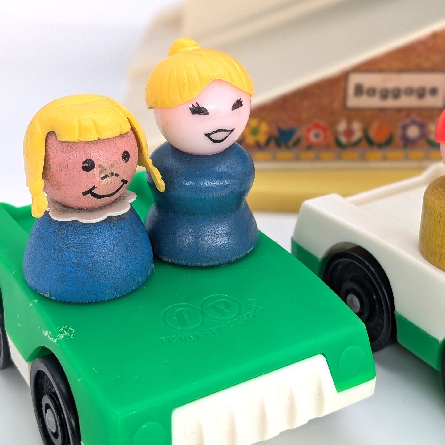 Airport 996 Playset - Fisher Price Little People