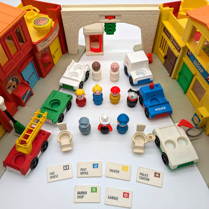 Village 997 Playset - Fisher Price Little People