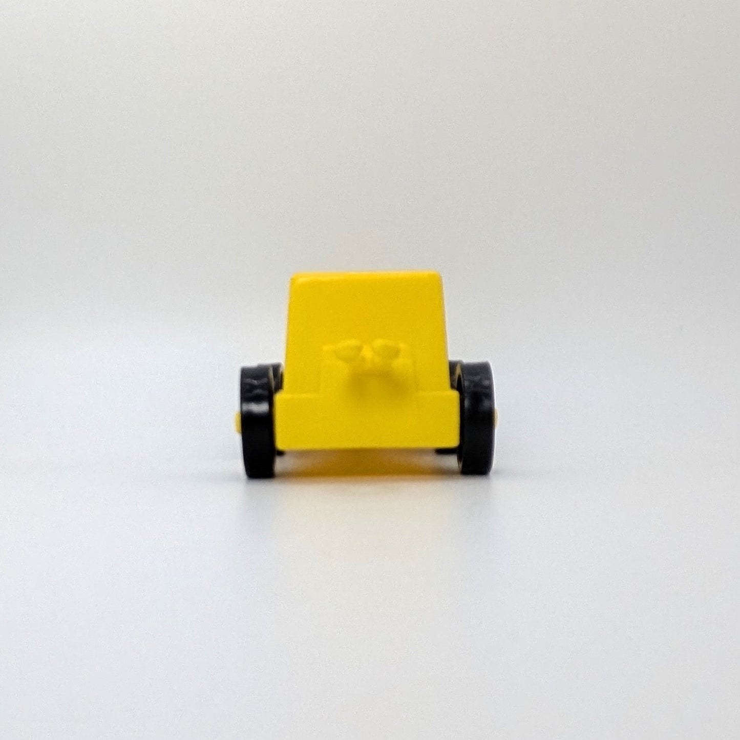 Tram Baggage Car Yellow - Fisher Price Little People