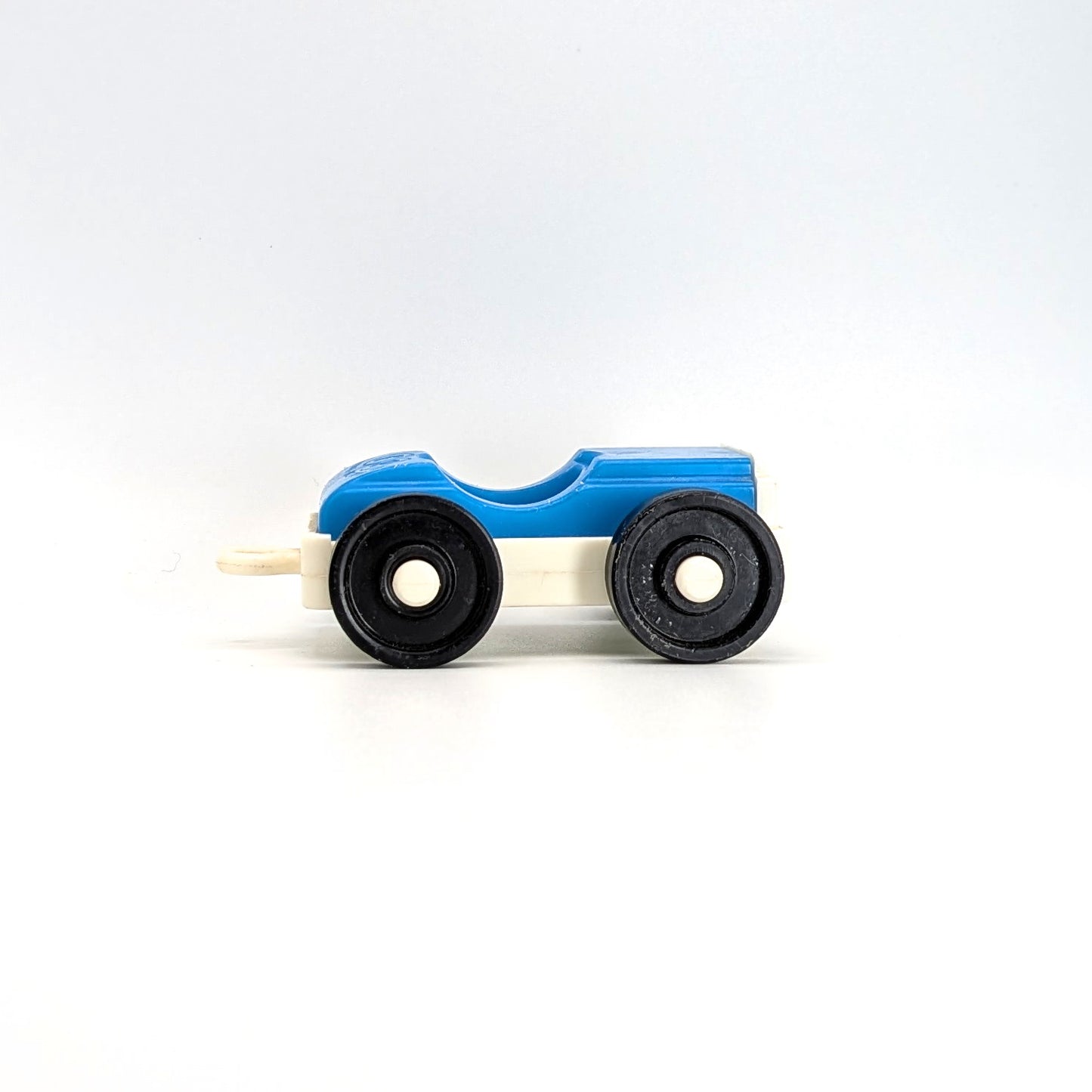 1-Seat Car Blue/White with Hitch - Fisher Price Little People
