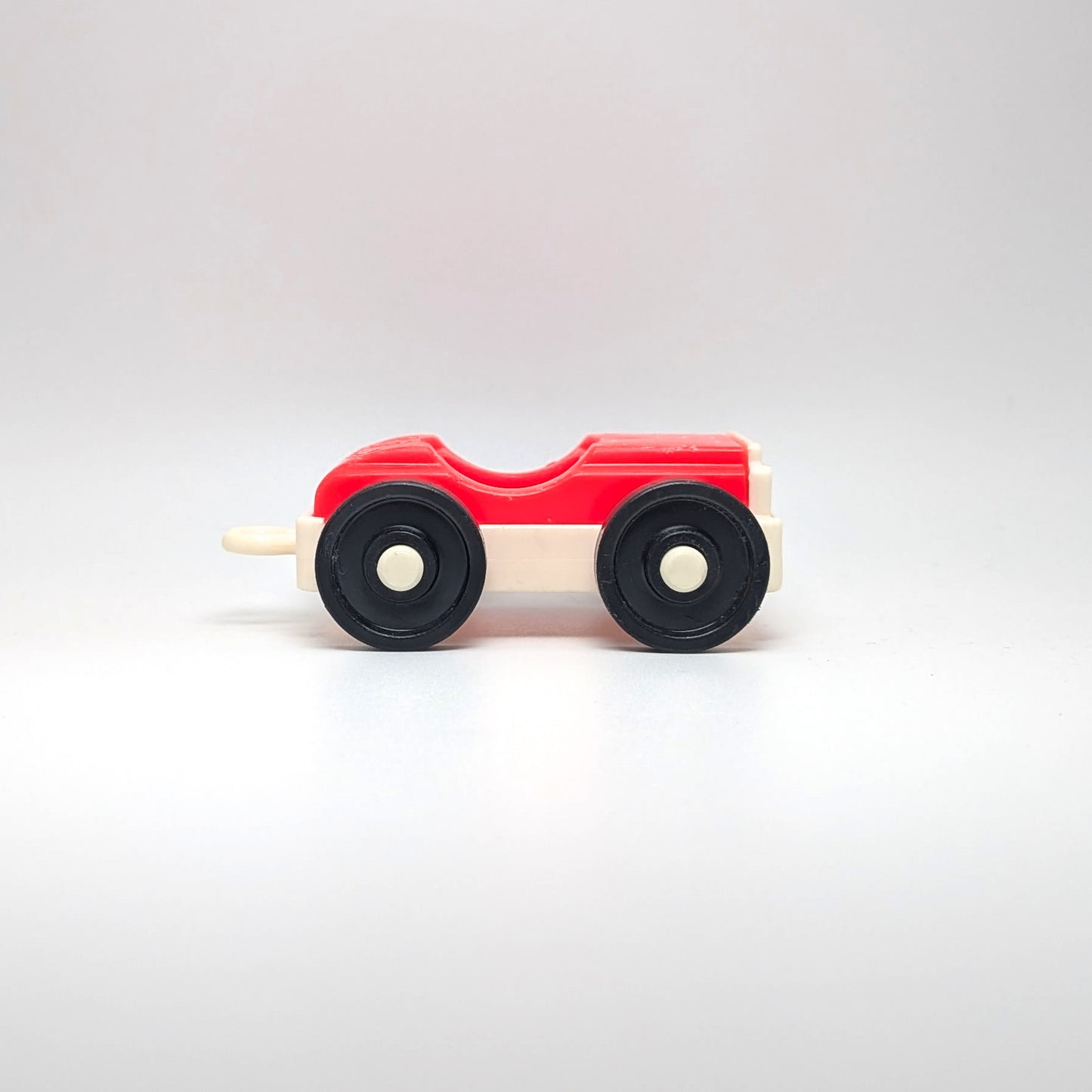 1-Seat Car Red/White with Hitch - Fisher Price Little People