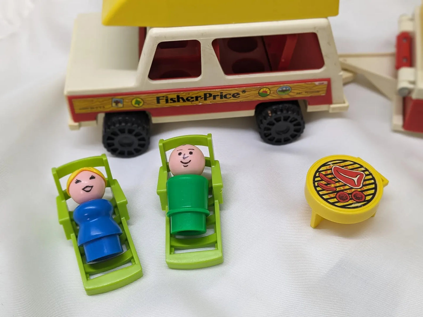 Car and Popup Camper 992 Playset - Fisher Price Little People