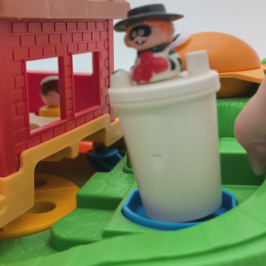 McDonald's Restaurant #2552 Playset - Fisher Price Little People